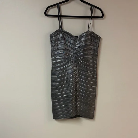 BCBGMaxAzria Metallic Silver Strapless Bandage Mini Dress ✨ New with Minor Flaw - Picture 3 of 11